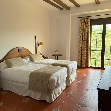 Hotel Rural Del Cordobés 3*